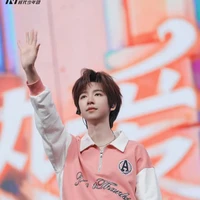 Hạ Tuấn Lâm(anh)