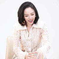 Nguyễn Khoa Tóc Tiên 