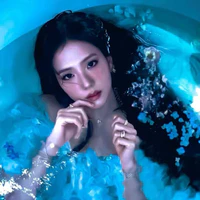 Kim Jisoo_chị