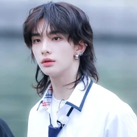 Hwang hyunjin