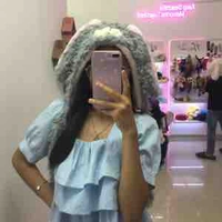 Bà cố tg đây