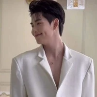 Hùng Huỳnh