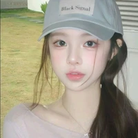 t/giả : cọng tóc của Woongie