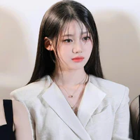 Lee Dain ( cô )