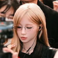 Enami Asa - cô