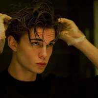 Adam ( N9 )