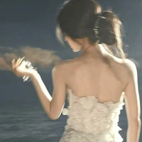 Hạ Thanh Huyền_mẹ nu9