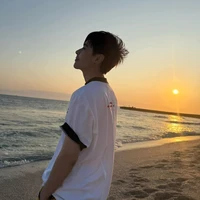 t/g tongtaii lạnh lùng 