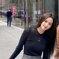 Jisoo [ Y ]