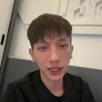 Nam /rin/đỏ .....