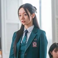 Hyeri [ Cô ]