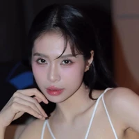 Nguyễn Kiều Anh ( cô )