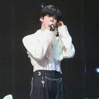 Trương Hàm Thuỵ _anh