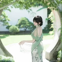 Tiểu Dung /lam/