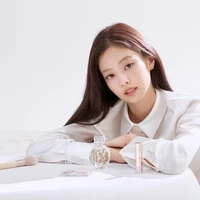 Kim Jennie (em)