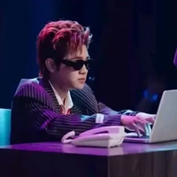 hoàng đức duy[caption boy]