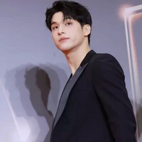 Wongravee Nateetorn [ Sky ]