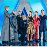 All trừ ai thì trừ