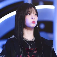 Jung Ahyeon_ Yeon/ bạn em