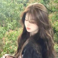 Khương Tuyết Nhi (em)