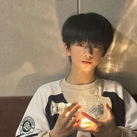 Trương Hàm Thụy _Y