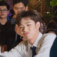 bức lông lồn đứa nào đu kamic