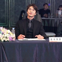 Yoo Tae Joon (bố Yoo Jae Yi)