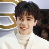 quang hùng