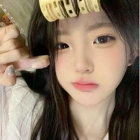 Hùynh Lam Hy(bff nữ9)