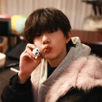 Trần Dịch Hằng(Em)