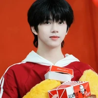 Trương Hàm Thụy_y