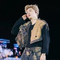 Dương(bạn thân Q. hùng)