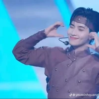 Hùng huỳnh