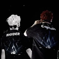 cả hai con t/g bị khùm💞