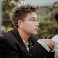 Hoàng Kim Long (Lou)