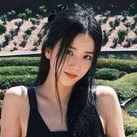 Kim jisoo* chị*
