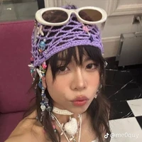 B.Ngọc