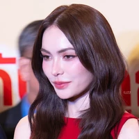 Charlotte Austin(nàng)