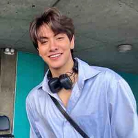 Joong - (Y)