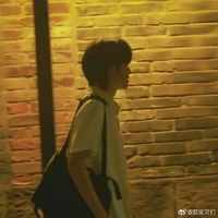 Muốn bóc tem SongYaXuan