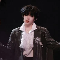 con vợ của Hằng Hằng=))