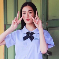 Lingling 17 tuổi