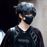 Vương Lỗ Kiệt_hắn²