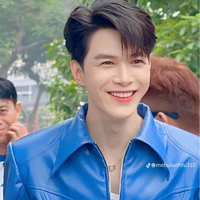 Atus-Anh trai của Hùng
