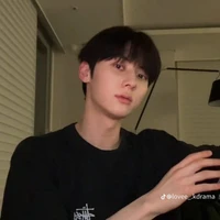 Hwang Minhyun