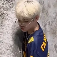 bé bông