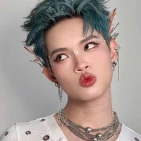 Pháp Kiều (bạn thân của Hùng)