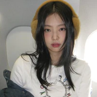 Kim Jennie ( Em )