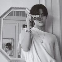 Kim Taehyung ( V )