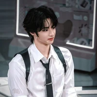 Lưu Diệu Văn_2005